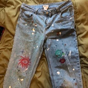 hand painted and embroidered bottom flame jeans